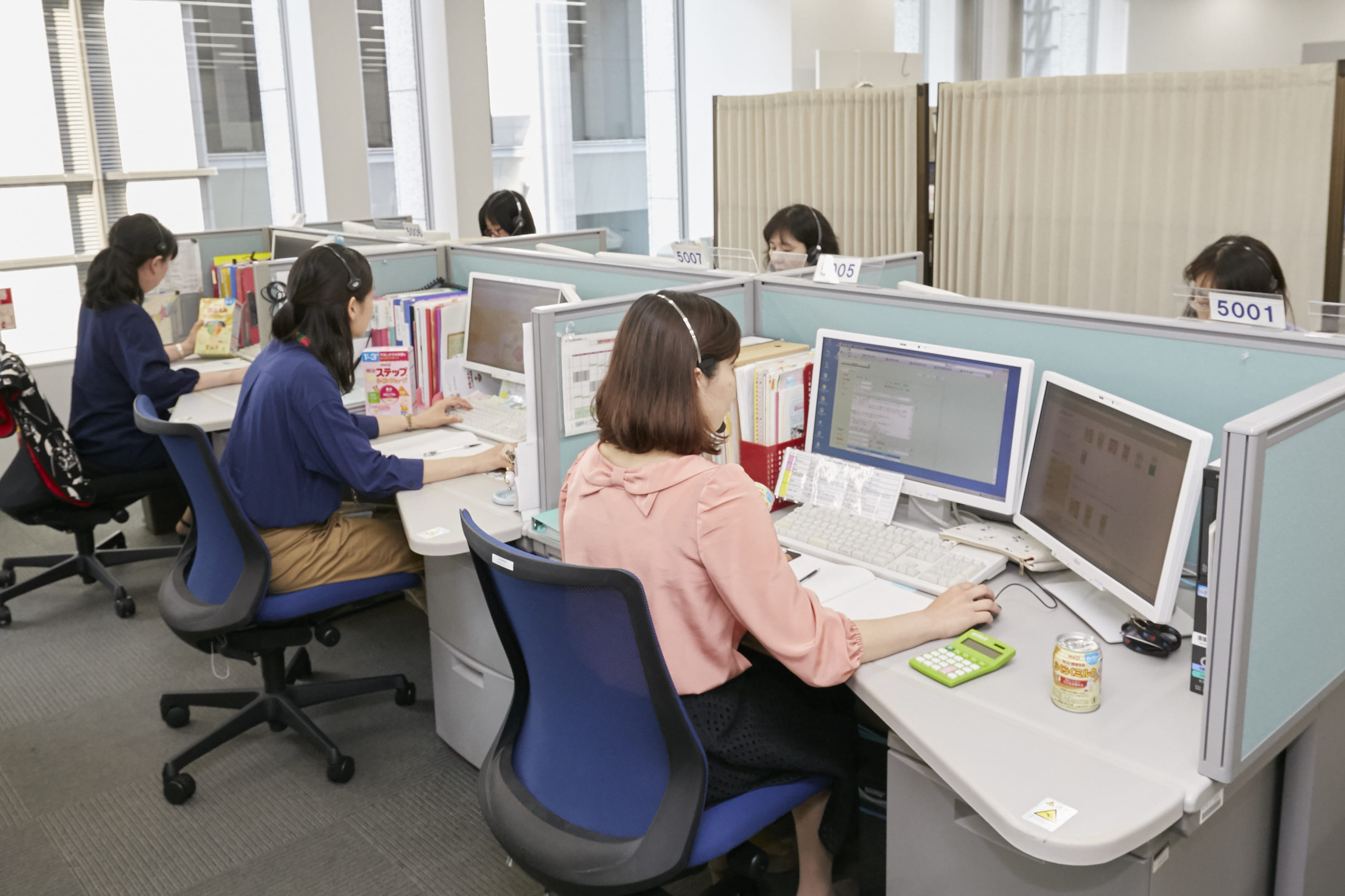 【電話相談：明治 赤ちゃん相談室】　株式会社 明治 の様子