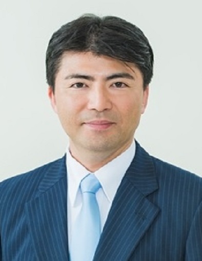 古賀政務官の顔写真